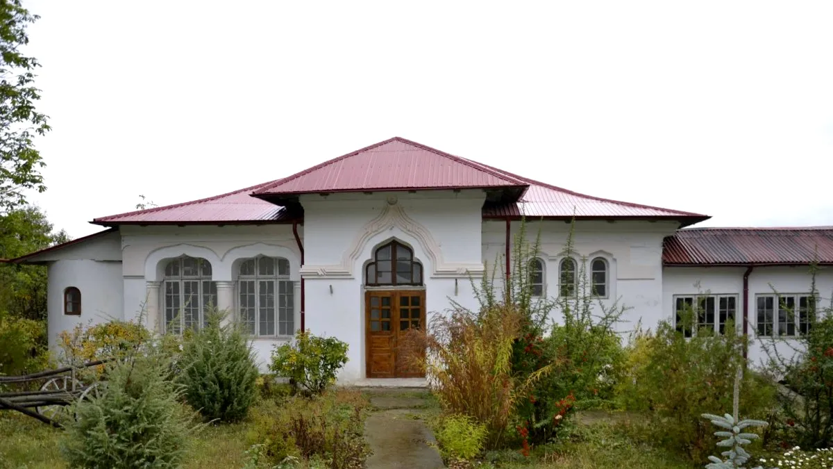 Conacul din Schinetea - un loc încărcat de amintiri, ţinut în viaţă de nepoata mareşalului Constantin Prezan