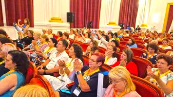 La Congresul Asociației Învățătorilor din România, peste 200 de dascăli din România, Moldova, Ucraina, Serbia și Ungaria