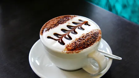 În România cafeaua este mai ieftină decât halba de bere, în contrast cu majoritatea capitalelor lumii