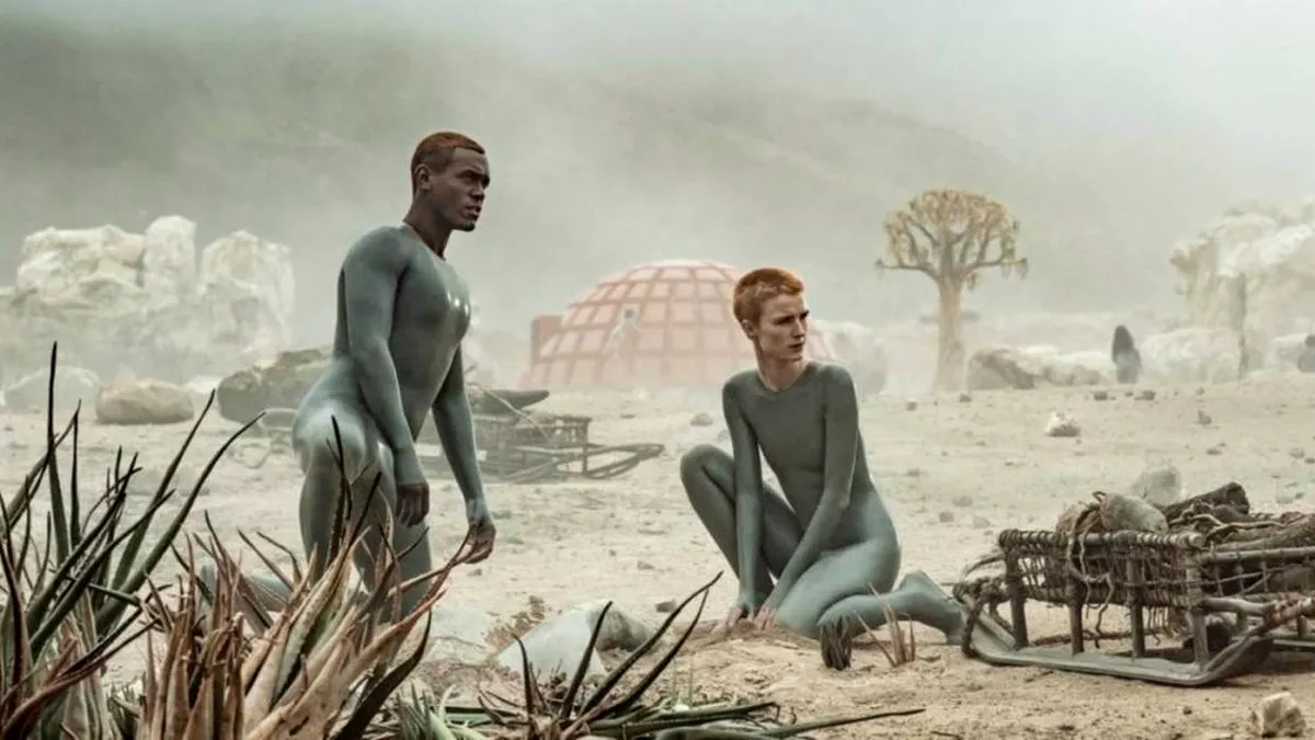 Ridley Scott revine pe ecran cu Raised by Wolves