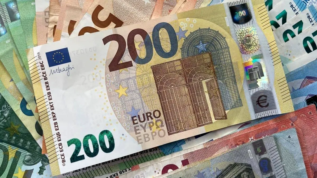 Afacerile din culisele ANAF: Un milion de euro promis pentru rambursări ilegale