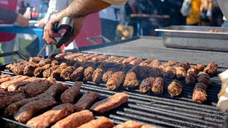 Atenție la mici și bere de 1 Mai! Avertisment de la Protecția Consumatorilor
