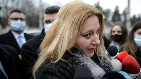 Diana Șoșoacă a făcut un scandal imens în fața Ambasadei SUA (VIDEO)