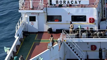 Forțele speciale franceze au sechestrat un petrolier suspect lângă coastele Franței: este „parte din flota din umbră a Rusiei”