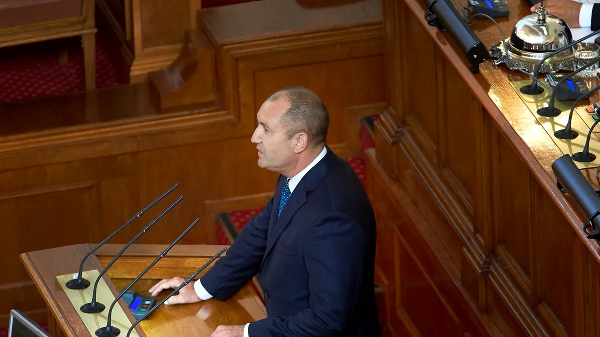 Câștigătorul celui de-al doilea tur al alegerilor prezidenţiale din Bulgaria: Cine este Rumen Radev