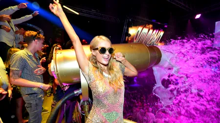 De data asta e pe bune! Paris Hilton vine la Craiova IntenCity. Nu degeaba a triplat Olguța bugetul festivalului
