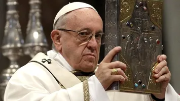 Cum se mai simte Papa Francisc după criza de vineri care a necesitat ventilație mecanică neinvazivă