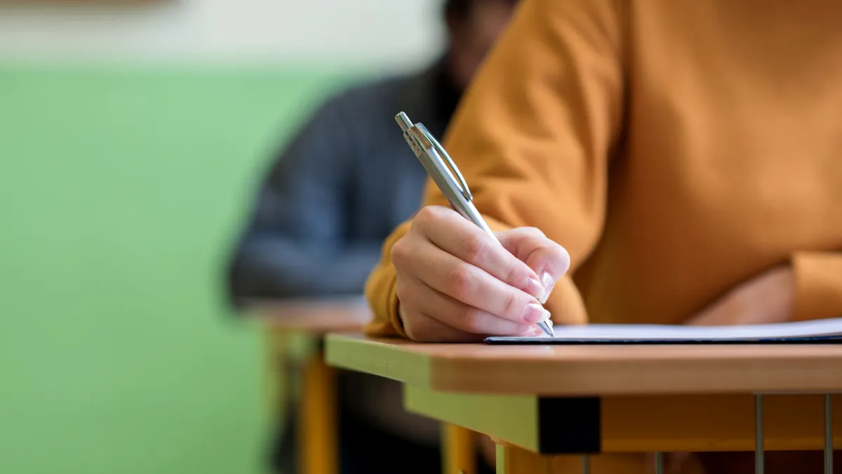 Bacalaureatul de toamnă 2024: ultima șansă, încă un obstacol