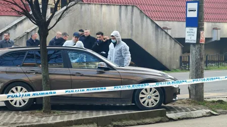Un ofițer de poliție s-a sinucis în mașina de serviciu 