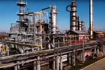 Rafinăria Vega Ploiești intră într-o nouă etapă de modernizare: centrală fotovoltaică și baterii de stocare de 27 de milioane de lei
