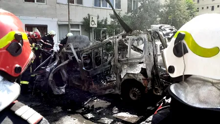 Explozie în Râmnicu Vâlcea. O autoutilitară a luat foc / 3 victime