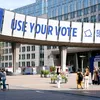 Românii au venit de la 6 dimineață la vot, la ICR Bruxelles