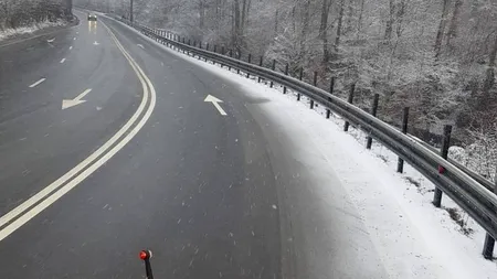 Trafic îngreunat: Mai multe drumuri naționale sunt acoperite de zăpadă
