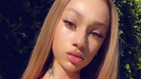 Cum arată modelul care a făcut 1,2 milioane de dolari pe OnlyFans în 6 ore