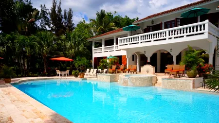 Fiscul francez îi controlează pe cetățeni „la piscine”! Metoda care nu dă greș