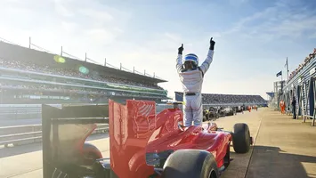 Lenjeria norocoasă sau fotografia Papei. Superstiţiile piloţilor de Formula 1 şi psihologia din spatele acestora
