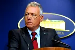 Cine este pensionarul UDMR care conduce, de nouă ani, un departament fantomă din Palatul Victoria