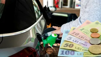 Prima zi de scumpiri: luna începe cu prețuri mai mari la pompă. Cât costă carburanții în data de  1 august