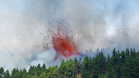 Insulele Canare: Un vulcan a erupt în La Palma. Oamenii au fost evacuați (Video)