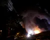 Incendiu de proporții la un depozit din Sectorul 2: flăcările au fost vizibile ore întregi în noapte, iar norul gros de fum se ridică încă la primele ore ale dimineții