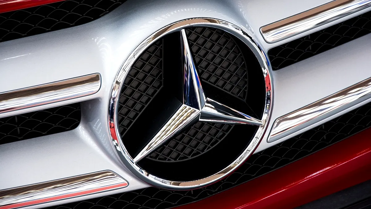 Mercedes-Benz, înapoi la motoarele pe benzină şi motorină