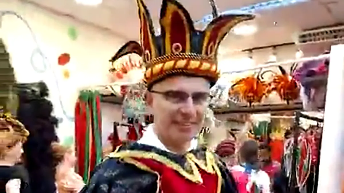Subprefectul de Vaslui dansează samba în Brazilia. Acasă, localnicii sunt îngropați în nămeți (Video)