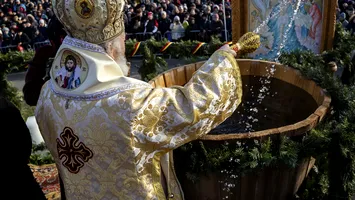 Boboteaza 2026: cozi la agheasmă în marile orașe din România