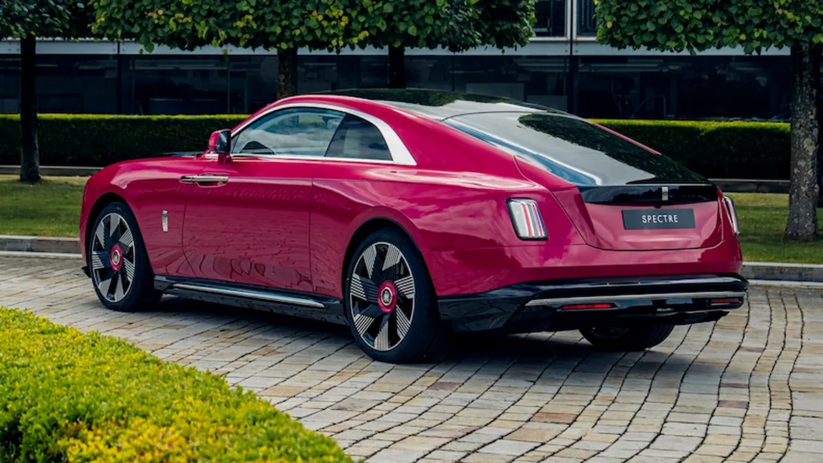 Spectre electric de la Rolls-Royce a depășit așteptările la vânzări