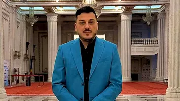 Influencerul Makaveli, reținut pentru 24 de ore. A fost dus la spital direct de la audieri