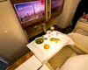 Topul companiilor aeriene cu cea mai bună și cea mai slabă mâncare la bord: Emirates pe primul loc, Ryanair la coadă