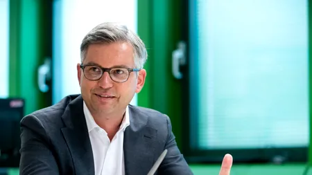 Schengen arde, iar vameșii austrieci adulmecă după trufe!