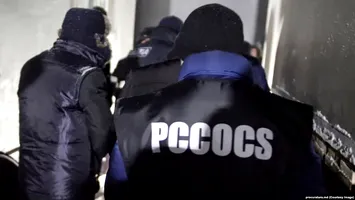 Percheziții la un partid politic. Este vizat un fost ministru suspectat de finanțări ilegale