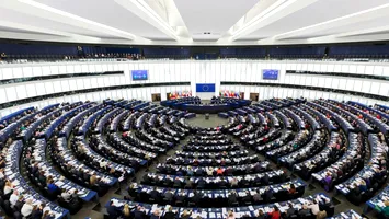 Test politic major la Strasbourg! Moțiunea de cenzură împotriva Ursulei von der Leyen a fost respinsă (VIDEO)