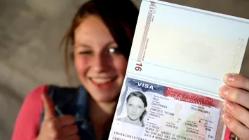 Visul a milioane de români se îndepărtează din nou: SUA confirmă că ridicarea vizelor pentru români se amână