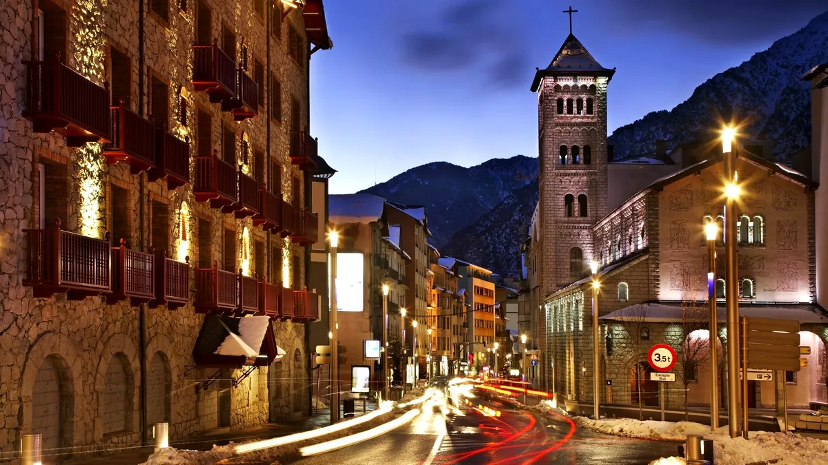 Țara de buzunar care cucerește Europa. 9,6 milioane de turiști au vizitat-o într-o singură vară