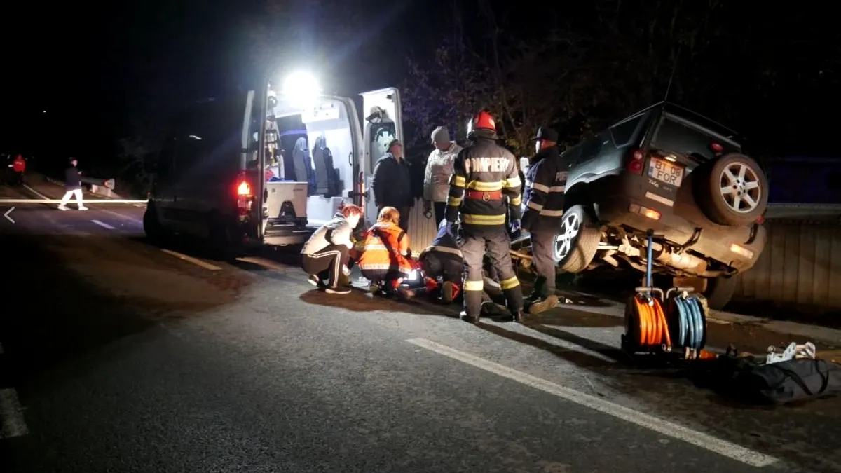 Ucis de propria mașină. Un șofer din Botoșani a uitat să tragă frâna de mână, iar vehiculul l-a strivit