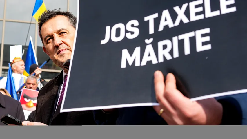 Piperea, atac devastator la Nicușor Dan după intrarea în recesiune: „Suntem de râsul curcilor. N-avem un olimpic la mate în fruntea țărișoarei?”