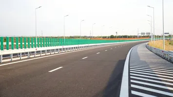 Putem circula pe autostradă de la București la Adjud până la finele anului