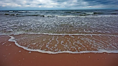 Mii de oameni au intrat în Marea Nordului. O tradiție consacrată de ani de zile 