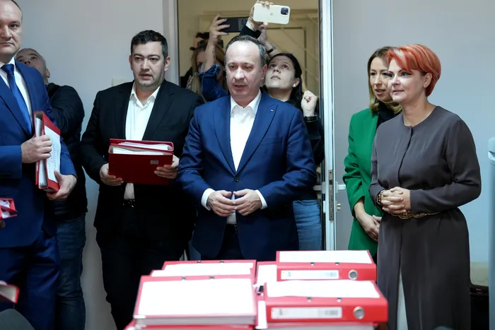 De ce a ales ministru Adrian Câciu să candideze de la Dolj