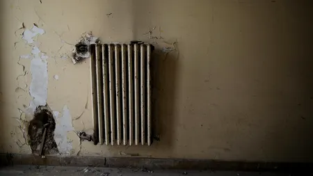Bucureștenii racordați la sistemul centralizat de termofiare, tăiați de la căldură