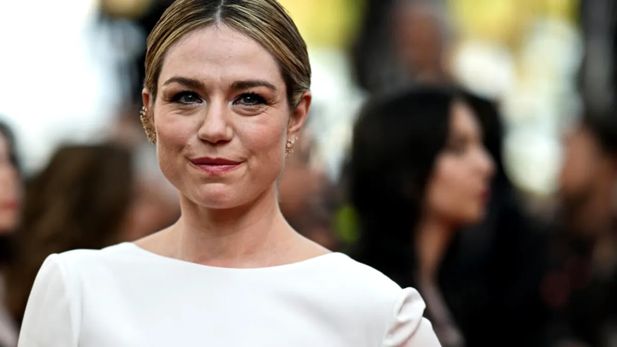 A încetat din viaţă Émilie Dequenne, actriţă belgiană câştigătoare la Cannes   
