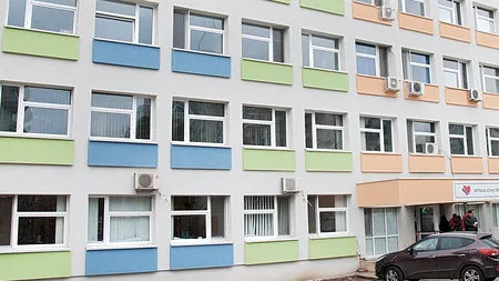 Incident la spitalul Sfântul Pantelimon din Capitală: Pacienții au fost evacuați după ce dintr-un neon a început să iasă fum