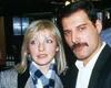 Sora lui Freddie Mercury a răscumpărat la licitație bunurile acestuia cu 3 milioane de lire