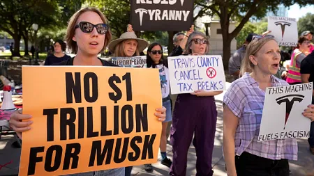 Elon Musk ar putea deveni primul trilionar din istorie: acțiunile Tesla și remunerația-record