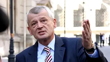 Curtea Supremă din Atena a decis: Sorin Oprescu scapă temporar de închisoare