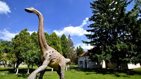 Festivalul Dinozaurilor revine în Geoparcul Internaţional Ţara Haţegului. Cum se va desfășura