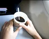 Despăgubiri de mii de euro pentru o cafea în avion. Ce a păţit o femeie la bord