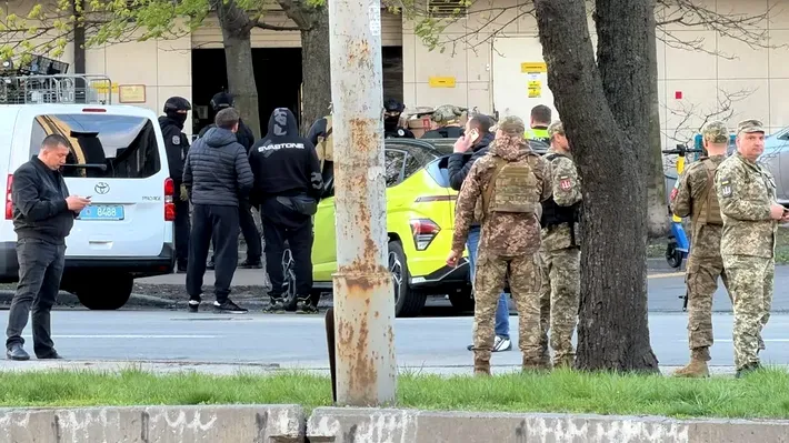 Atac armat la Kiev: cinci morți și zece răniți după ce un bărbat a deschis focul în capitala Ucrainei