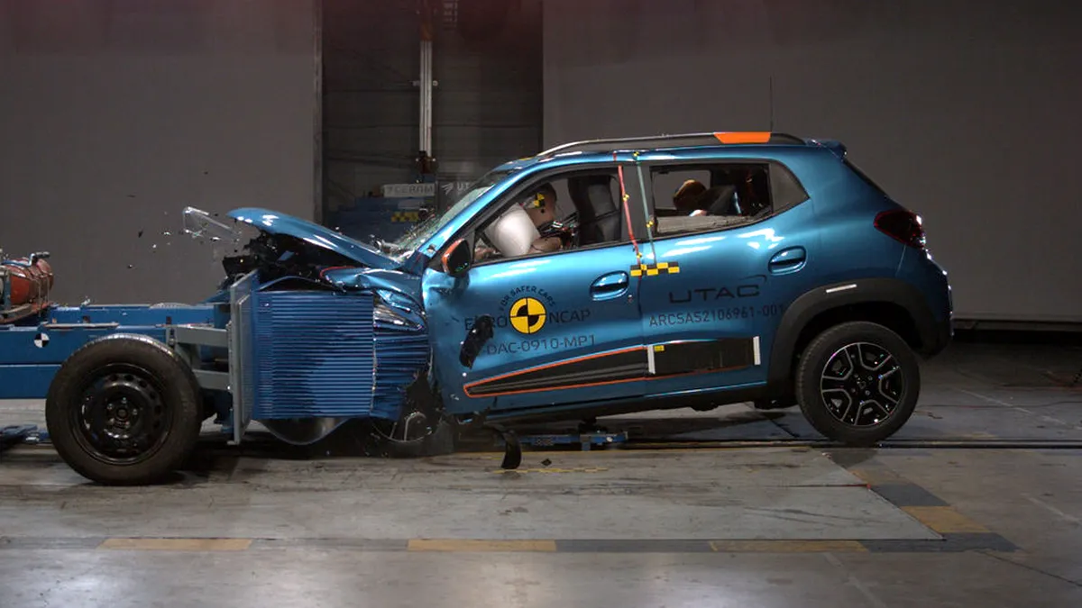 Dacia Spring a primit doar o stea la testele de siguranță NCAP, iar Renault Zoe, niciuna VIDEO